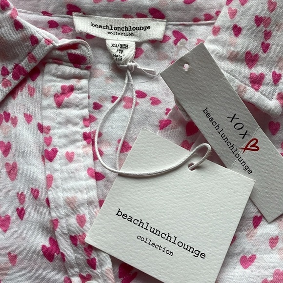 NWT BeachLunchLounge Pink Heart Button-Up Shirt size XS/S - Picture 5 of 7